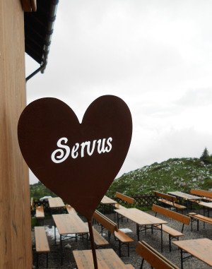 Servus auf der Freiburger Hütte